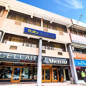 3* Hotel Fabhotel Sheronz Piccadily Chowk